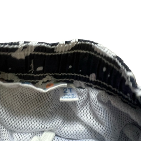 Wippette Boys Navy Blue Wave Swim Trunks |2T - Picture 4 of 4